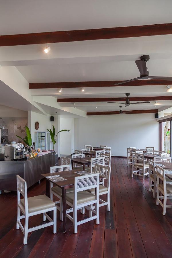 L'Osteria Luxe Beachfront B&B General Luna  Exterior photo
